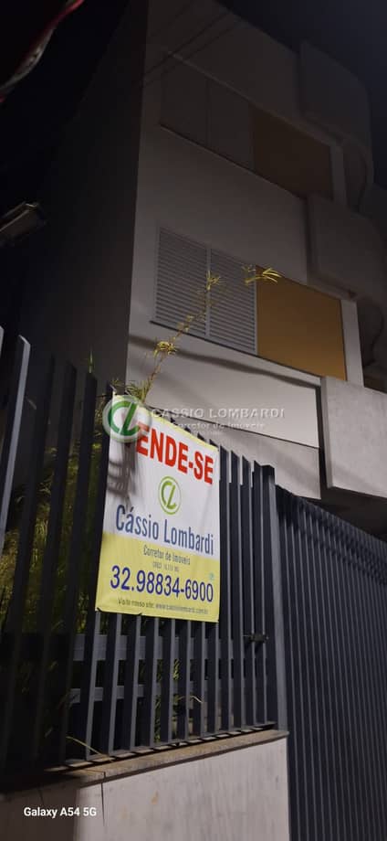 Vendo apartamentos novos com elevador e garagem no Segredo.