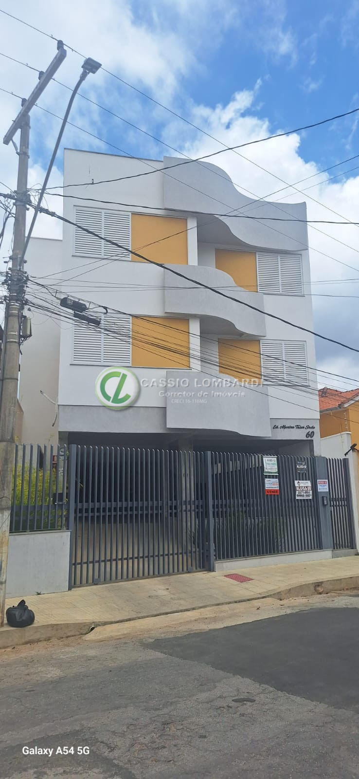 Vendo apartamentos novos com elevador e garagem no bairro Segredo.